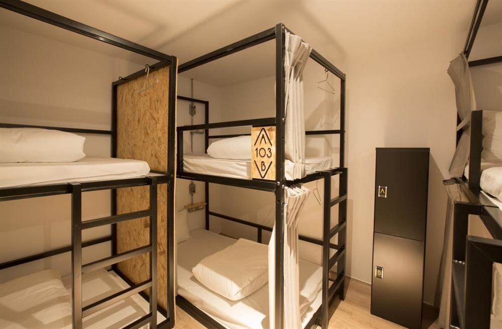Light Hostel - Тайнан Екстериор снимка