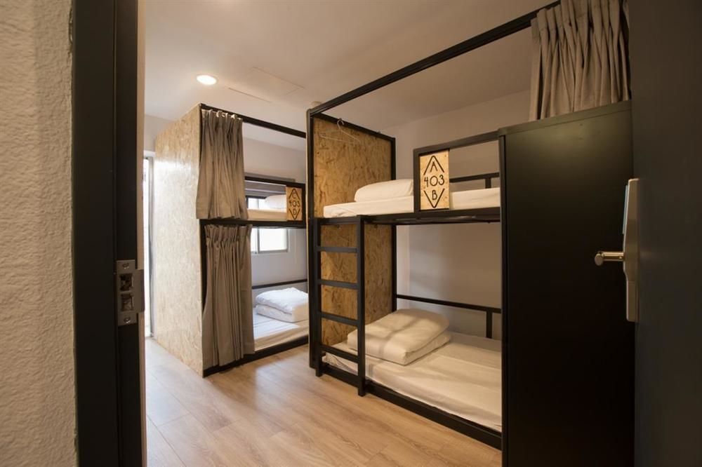 Light Hostel - Тайнан Екстериор снимка