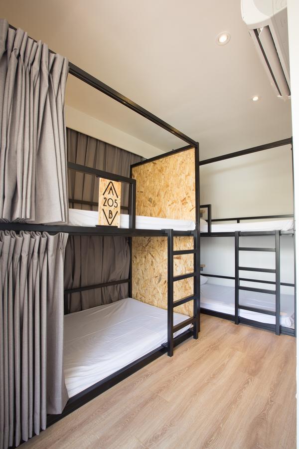 Light Hostel - Тайнан Екстериор снимка
