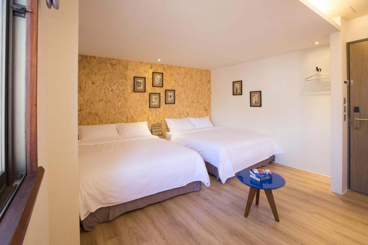 Light Hostel - Тайнан Екстериор снимка